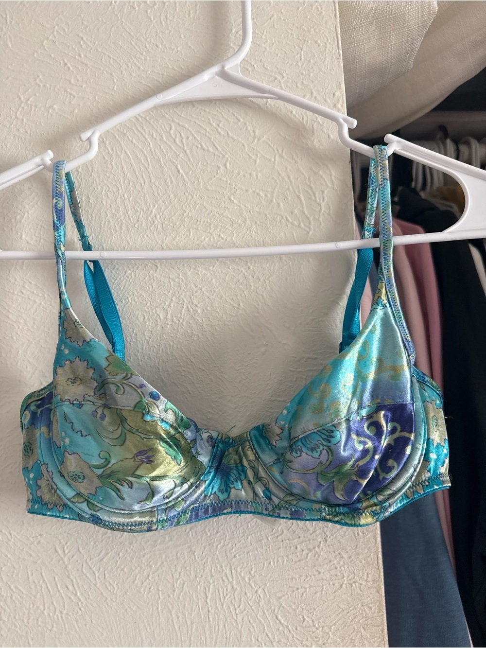 Victoria's Secret Teal & Blue Floral Satin Underwire Bra